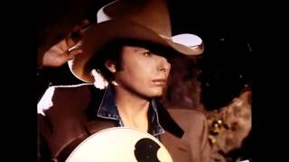 Dwight Yoakam - The Heartaches Are Free - Live