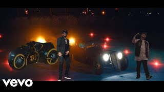 Despacio -  Yandel Ft. Farruko (Video Oficial)