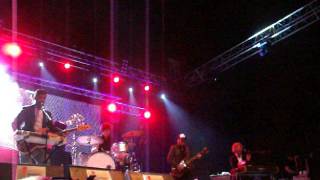 León Benavente - Las Hienas (Pulpop Festival, 05/07/14)