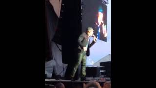 Jarrod Nieman - buzz back girl
