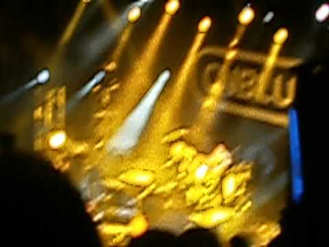120922 CNBLUE in London Still in Love fancam