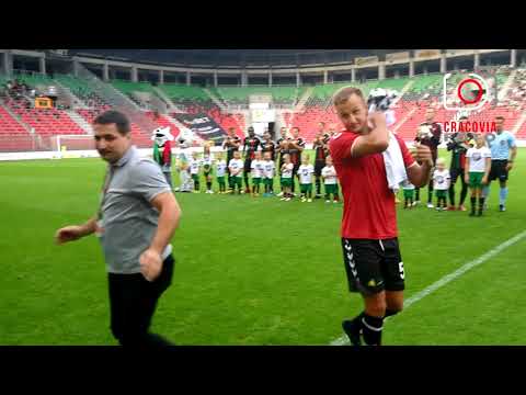 GKSTychy vs Chrobry Głogów - 28.07 - Drużyny wychodzą na boisko - CracoviaFOTO