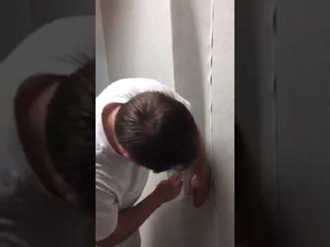 How to wrap wallpaper around a corner