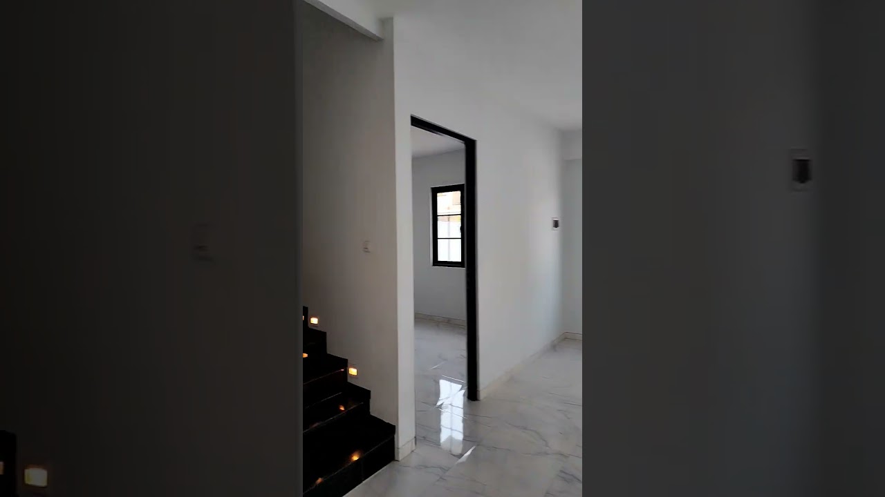 Rumah Villa Sentra Raya 180M2, Citraland Surabaya. Full Renov American Modern Style, Dekat Gwalk Surabaya.