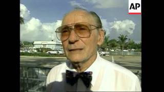 USA: POLICE REACTION TO SUSPECTED SERIAL KILLER CUNANAN'S SUICIDE