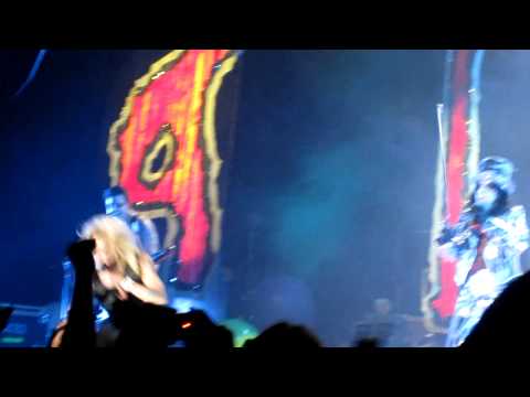 Alice Cooper and Michael Monroe - School's Out