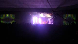 Carmen Townsend @ Evolve 2011  Beastie boys cover - Sabotage