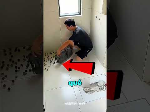 ¿Por qué tiran canicas en el piso de un baño nuevo? 🎱