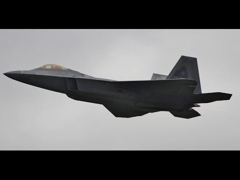 F-22 Acrobatics at RIAT Airshow in England