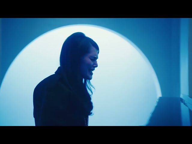 You Stole The Show von Sienna Spiro ((jetzt ansehen))