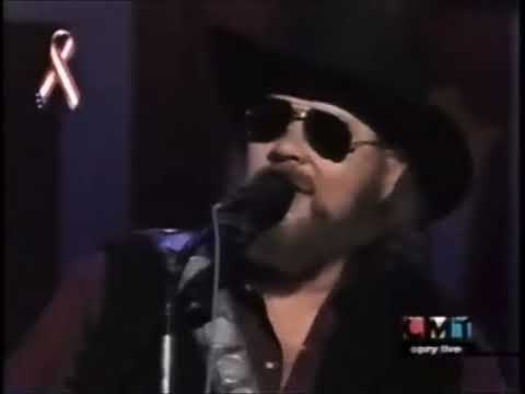 Hank Williams, Jr “All My Rowdy Friends Have Settled Down” Tribute to Waylon Jennings 2002
