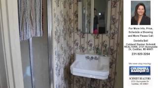 preview picture of video '408 Crestview, Cadillac, MI Presented by Daniella Bell.'
