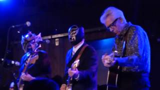 Nick Lowe &amp; Los Straitjackets--Belly Up---12 9 15---Somebody Cares For Me
