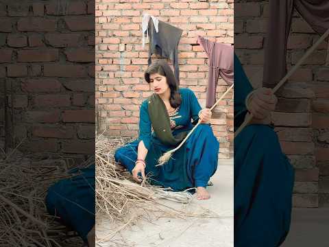 10 rupiye mein Chameli Bhabhi ki chat 💬 lelo #funny #comedy #shortsviral #