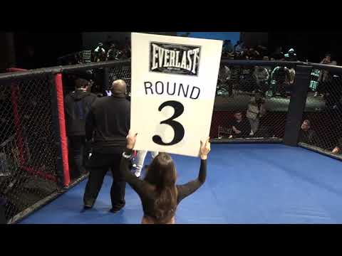 Antoine Chaput vs Austin Halik: Combat at The Space