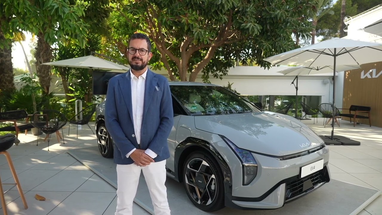 Kia EV4: l'elettrica coreana si propone anche come unica auto di famiglia