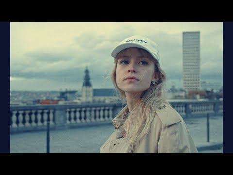 Videoclip de CP_009_ Évidemment — Angèle
