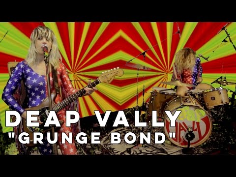 Deap Vally "Grunge Bond" Live at the BlindBlindTiger Speakeasy