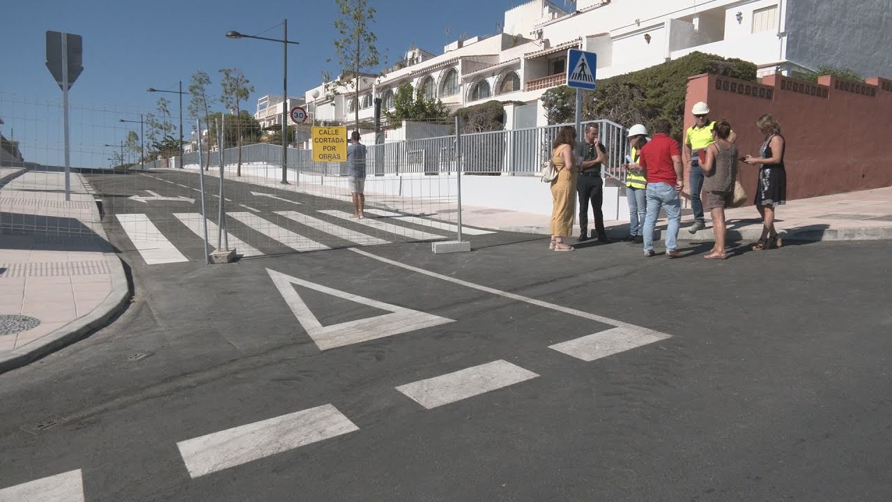 Se firma el acta de recepción de la calle Uppsala