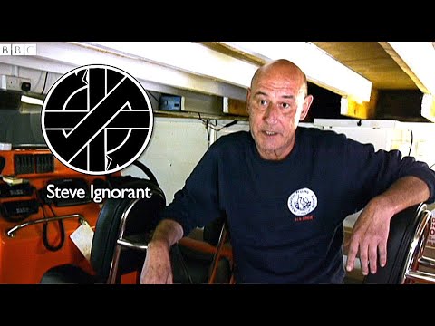 STEVE IGNORANT  ~ How He Became A Lifeboat Volunteer