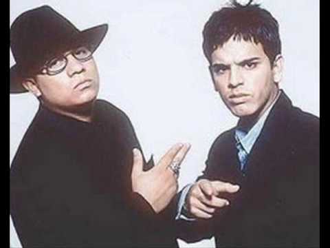 Caminare Por El Mundo Feat Grupomania - Hector Y Tito