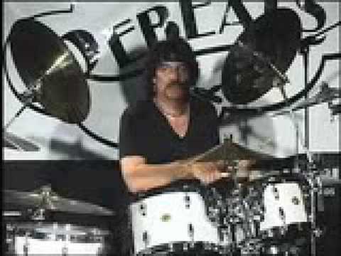 Carmine Appice at the Chicago Drum Show 2008