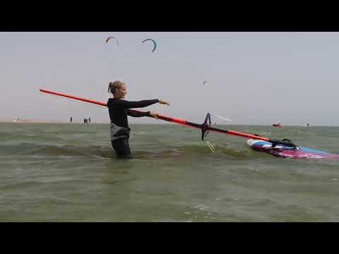 How to beach start and water start - Windsurfing