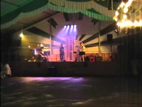 Country Roads Oldies der 60er, 70er, und 80er Jahre Skyline2000 mit Sängerin