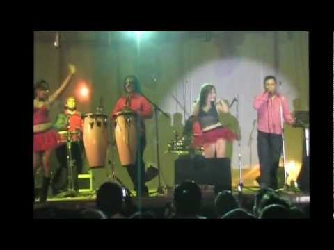 GRUPO FANTASMA del PERU* el huayayayay *en vivo con Claudio Morán