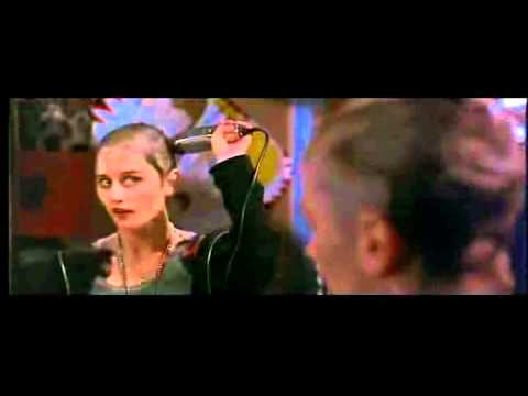 Robin Tunney Shaves Head in Empire Records