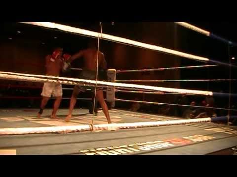 Averon Gleijsteen vs Yannick van Vliet   14 12 2013  Katwijk