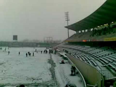 Cordoba Rayo Vallecano calentando antes de la definitiva suspension