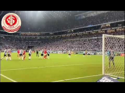 Gol de taison no grenal