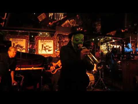 Horror on Halloween night - House of Jazz - Roger Walls