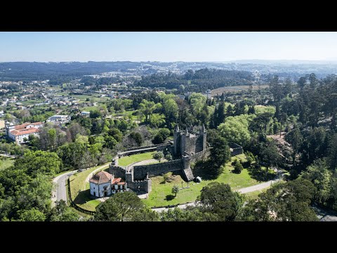 Descubra a Magia dos Tempos Medievais: Um Passeio pelo Castelo de Santa Maria da Feira