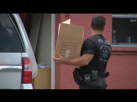 Federal agents raid Fort Myers home