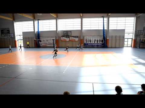 16.11.2014 Trzeci mecz AS Progres 2006r. w Turnieju Dragon Cup w Skawinie z Jadwigą Kraków.