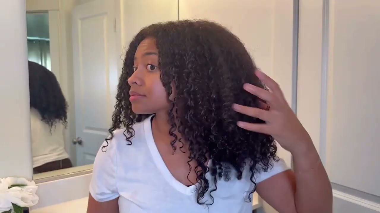 One United Lightweight Leave-In Hair Conditioner | Redken