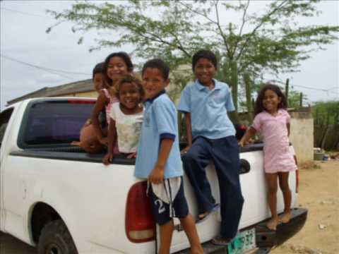 LA CEIBA DEL PUERTO (Paseo) - TRIO DE ORO "LOS HIJOS DE SERGIO MOYA MOLINA"