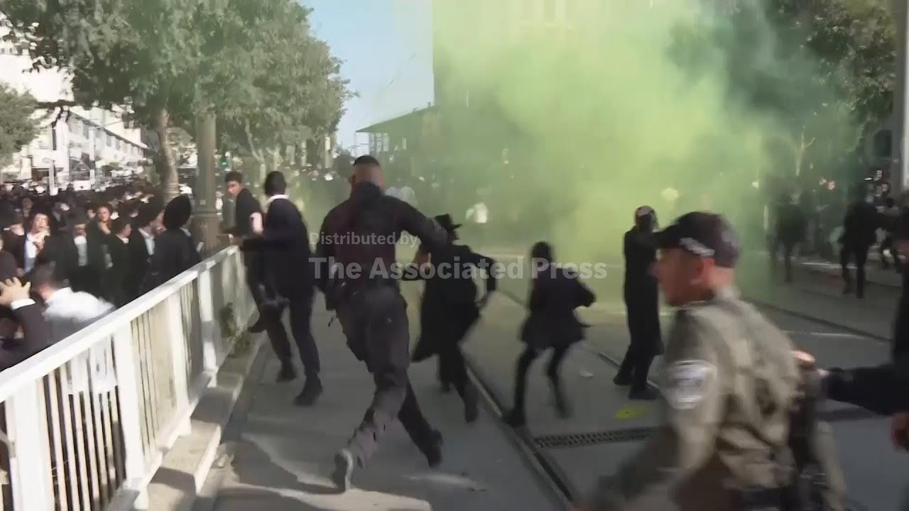 Tens of thousands of ultra-Orthodox Jews protest military draft in Jerusalem