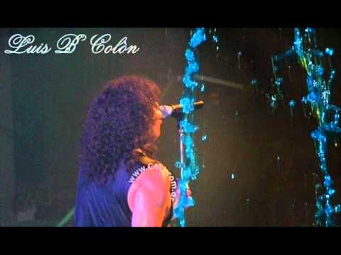 La MONA Jimenez - Aprietame || Vivo Vieja Usina 2002 ♪♫