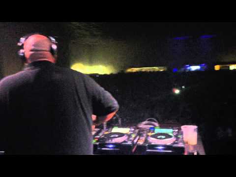 24/04/15 DJ SNEAK @ INDEPENDANCE FESTIVAL, TORINO (2)