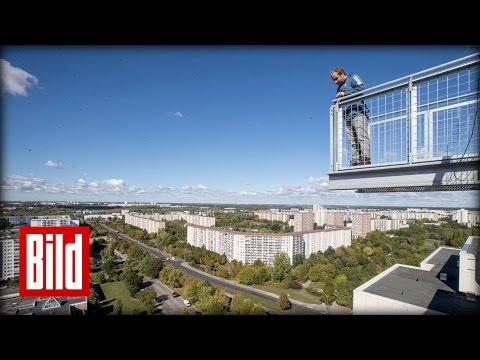 Berlin-Marzahn eröffnet Skywalk - Blick über Berlin ( Touristen / Sightseeing )