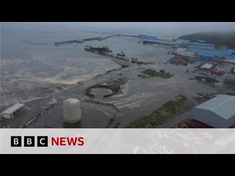 Video | LIVE: Tsunami waves after massive earthquake hits Russia