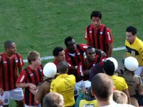 Coritiba 4x2 Atlético/PR - Expulsão de Guerrón - Camp. Paranaense 2012