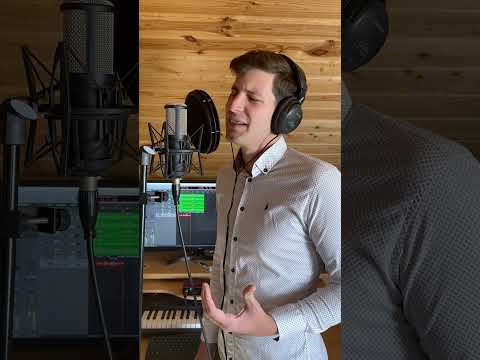 Messze van a kicsi falum - László Attila