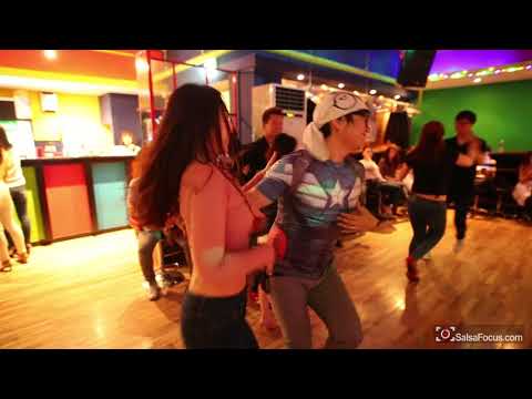 KG & 살세라 살사 - Korke & Judith Sensual Bachata Workshop in Mambo