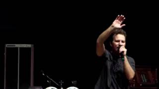 Eddie Vedder  - Better Days - (Citibank Hall em 07/05/2014 - São Paulo)