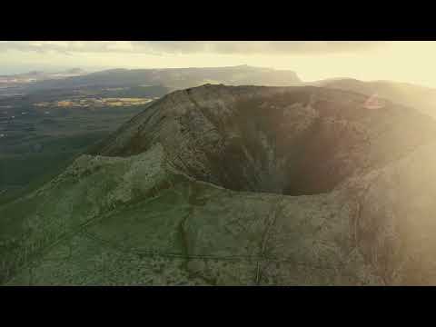 Volcano de la Corona - Lanzarote (Khruangbin & Leon Bridges - Texas Sun)