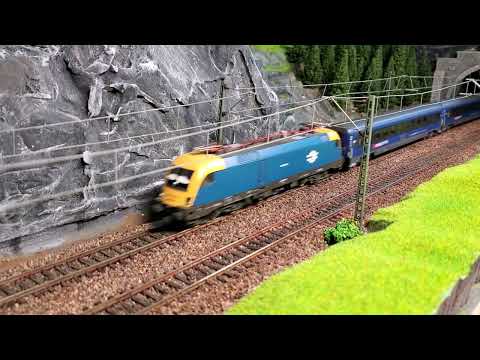 Modellbahnvideo Part 13: ÖBB Euronight EN467 Wien Budapest 2009; Roco, ACME, LS Models...